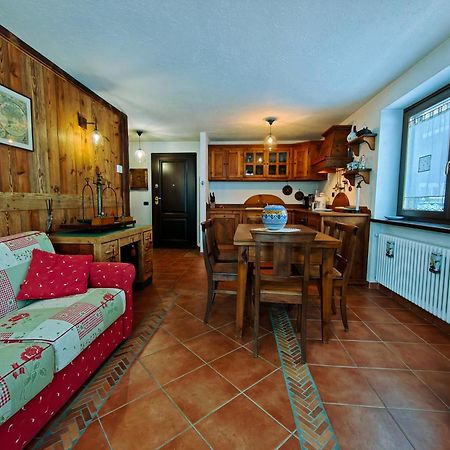 Champoluc Apartment Esterno foto