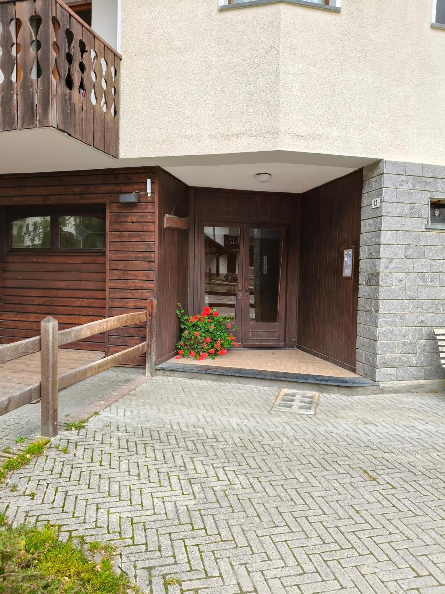 Champoluc Apartment Esterno foto