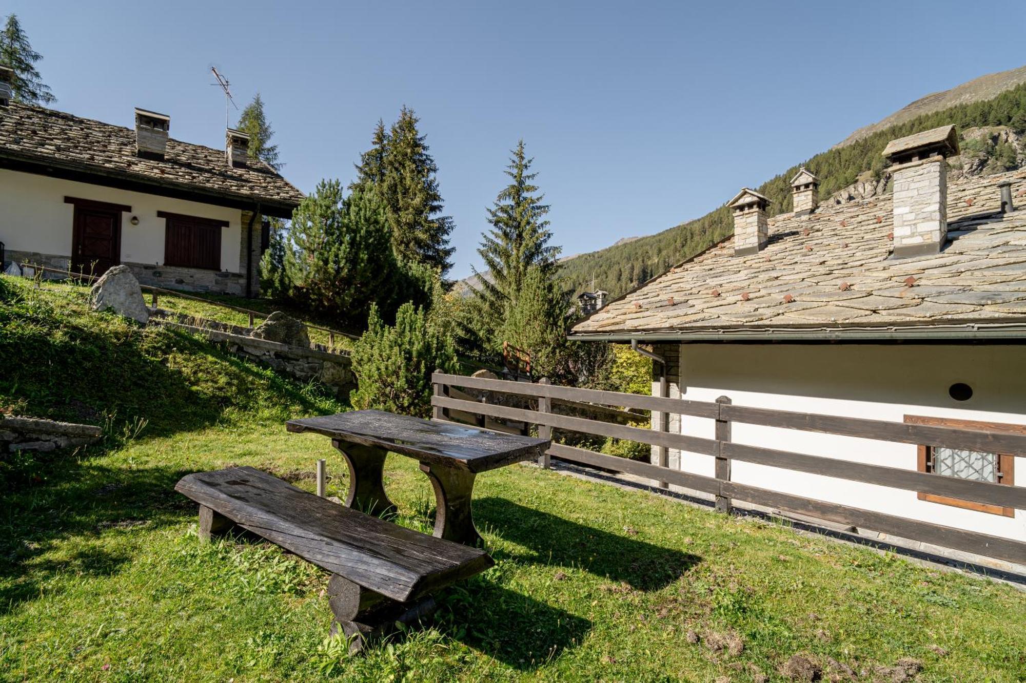 Champoluc Apartment Esterno foto