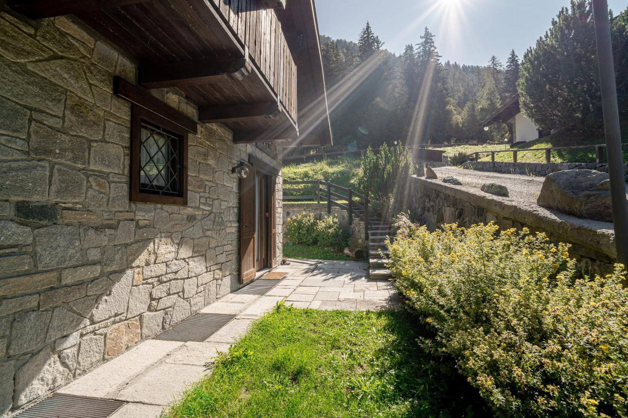 Champoluc Apartment Esterno foto
