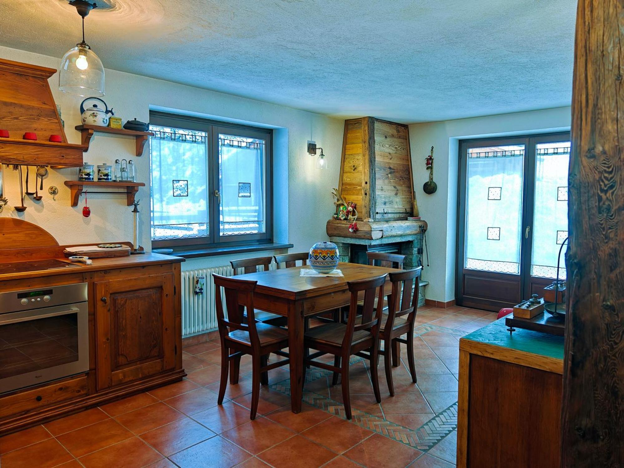 Champoluc Apartment Esterno foto